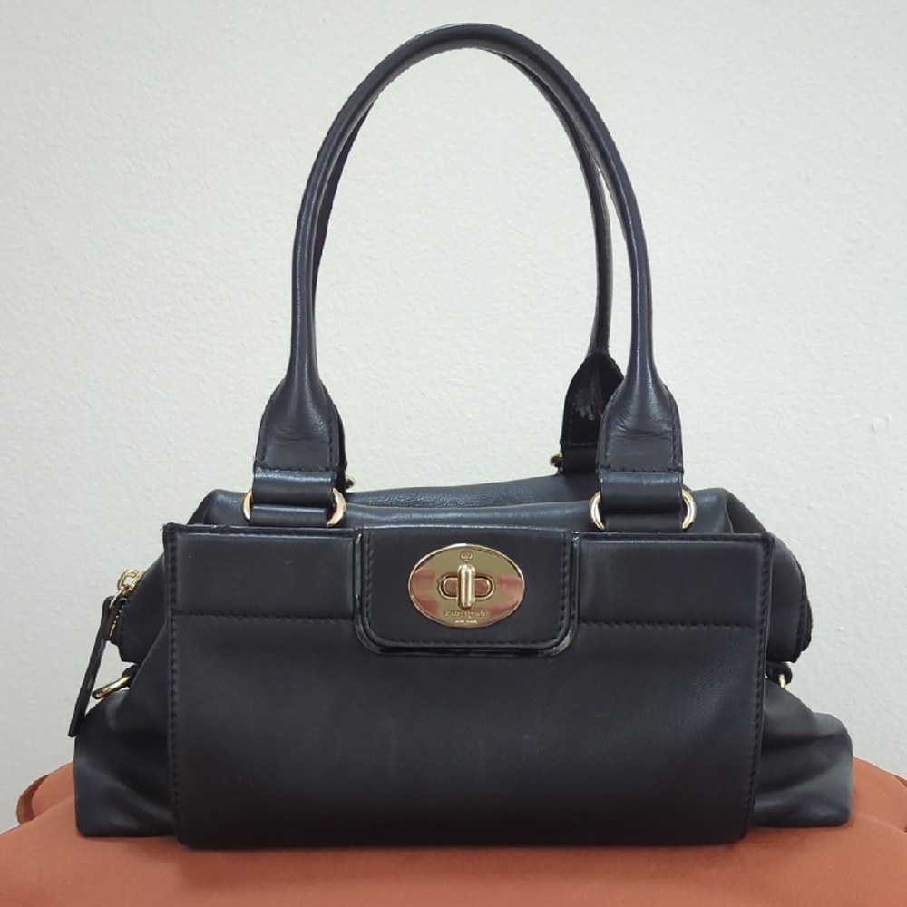 Elegant Black Handbag
